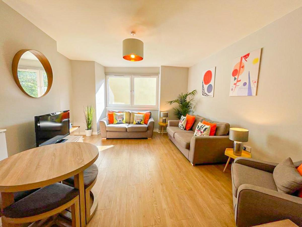 Charming Old Town 2 Bed Apt, 2Mins From Royal Mile เอดินบะระ ภายนอก รูปภาพ