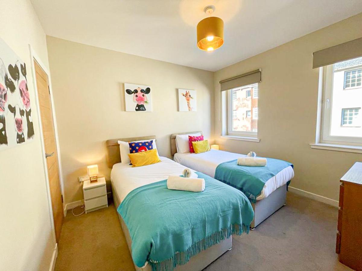 Charming Old Town 2 Bed Apt, 2Mins From Royal Mile เอดินบะระ ภายนอก รูปภาพ